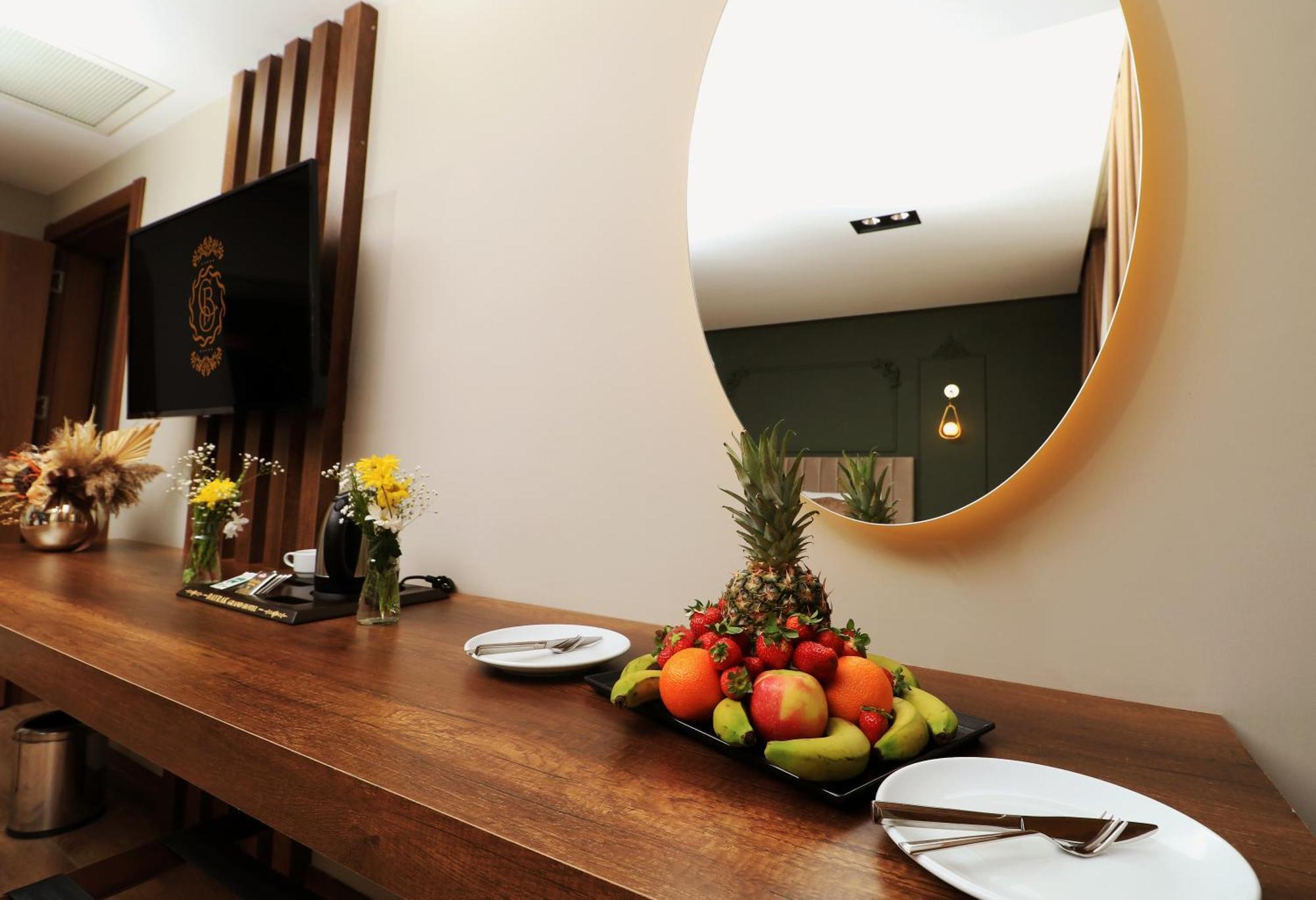 Bayrak Grand Hotel Trabzon Ngoại thất bức ảnh